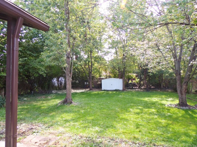 Building Photo - 3 Bed - 2 Full bath Ranch for Rent - Compl...