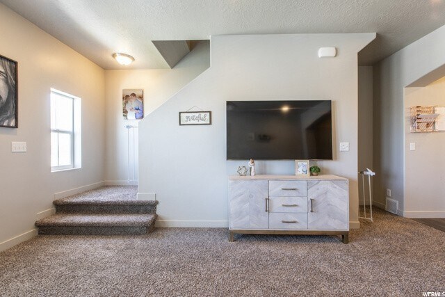 Building Photo - 665 E 380 N
