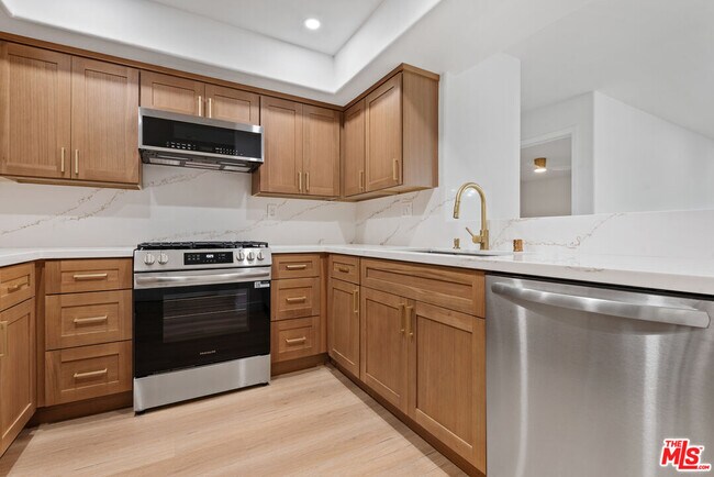 Building Photo - 5500 Torrance Blvd