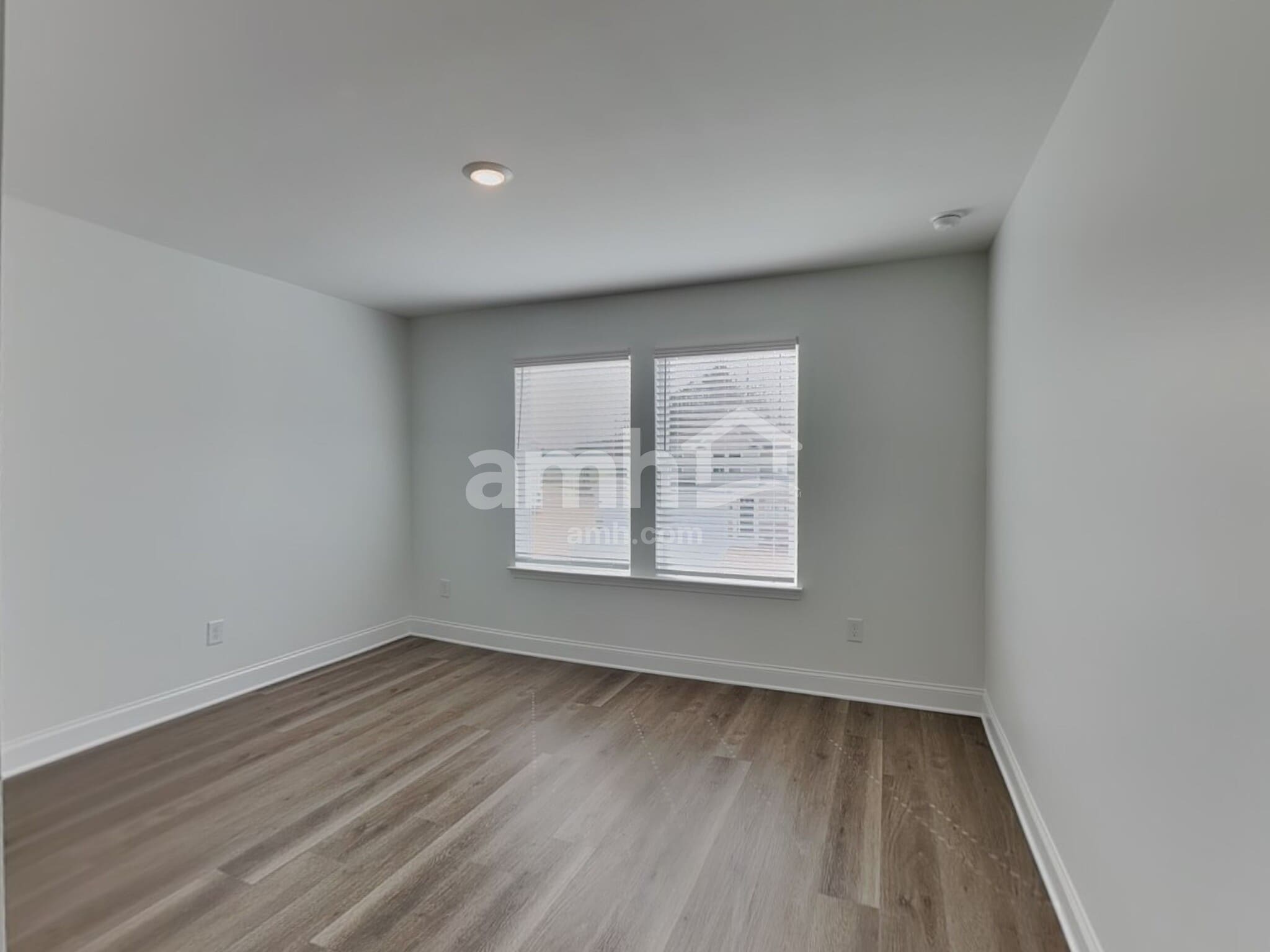 Building Photo - 425 Hickory Pointe Rd