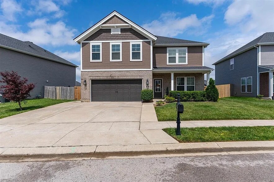 Primary Photo - 2630 Dellwood Valley Ln