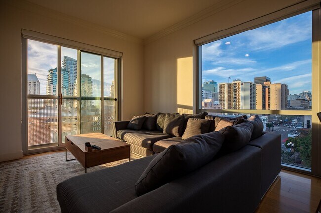 Building Photo - Stunning Corner Condo with City Views in the Heart of Gaslamp
