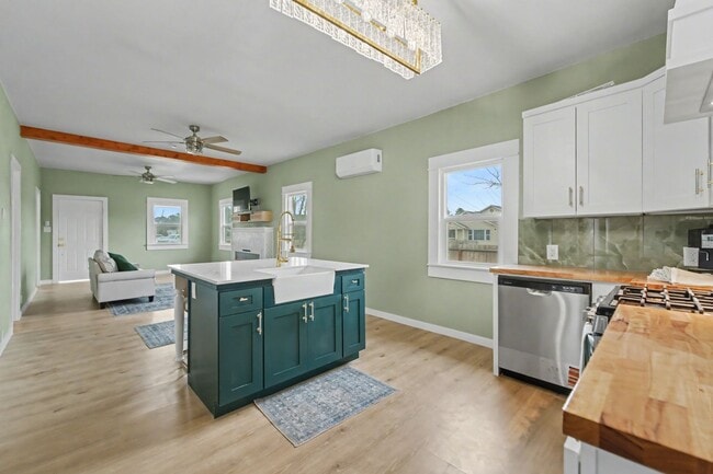 Building Photo - Beautifully Remodeled 3-Bedroom Home with Modern Upgrades