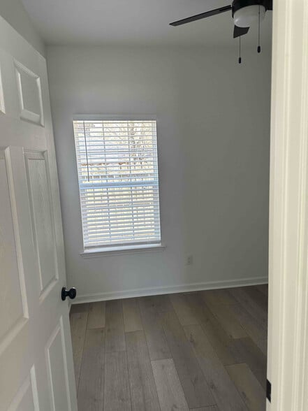 Building Photo - 526 Bowser Rd