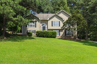 Building Photo - COMING SOON - 5-Bedroom, 3-Bathroom Split-...