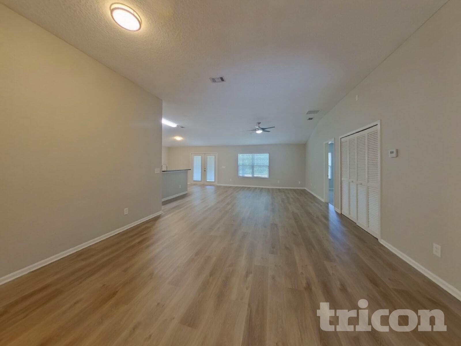 Building Photo - 15180 Bareback Dr