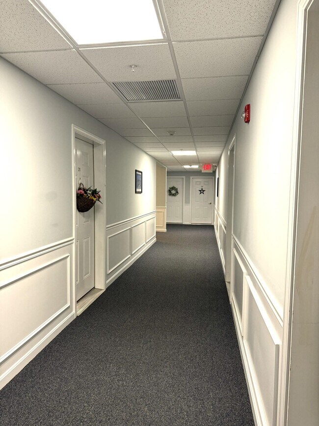 65 Fordway Extension 65 Fordway Extension Derry NH 03038 Apartment