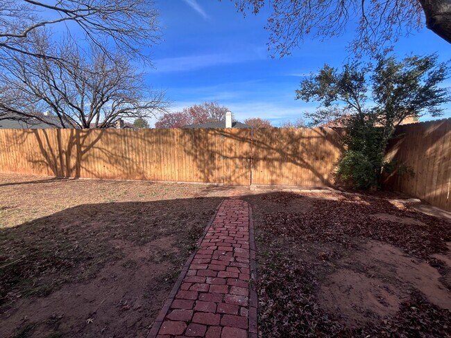 Building Photo - 5718 88th St