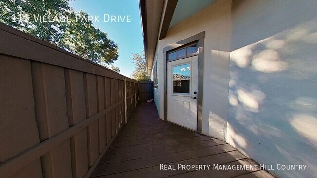 Building Photo - 111 Village Park Dr