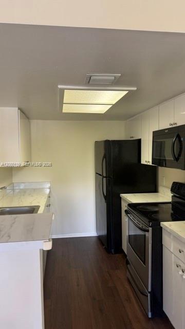 Building Photo - 3182 Coral Lake Ln
