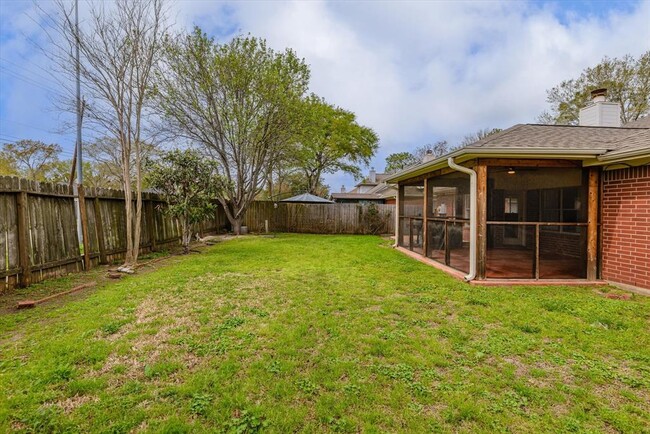 Building Photo - 16022 Capistrano Falls Dr