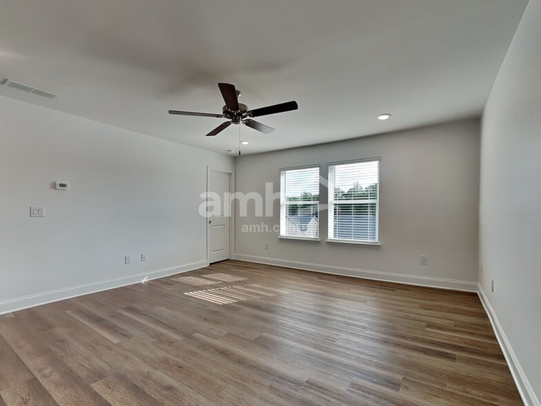 Building Photo - 1634 Soapstone Rd