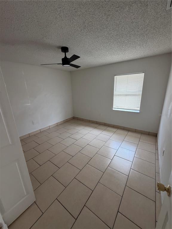 Building Photo - 2461 Chestnut Woods Dr