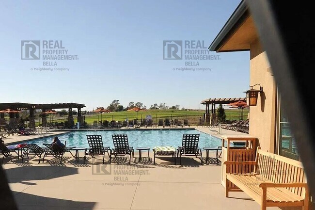 Building Photo - Resort-Style Living in Spencer’s Crossing ...