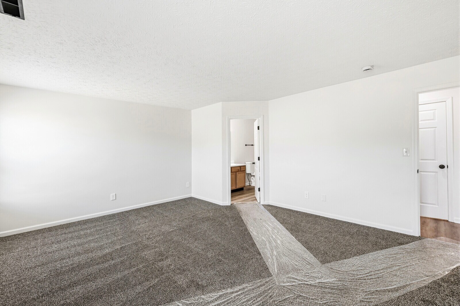 Building Photo - 2747 Foxbriar Pl