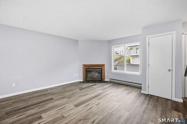 Building Photo - 151 Shelter Rock Rd