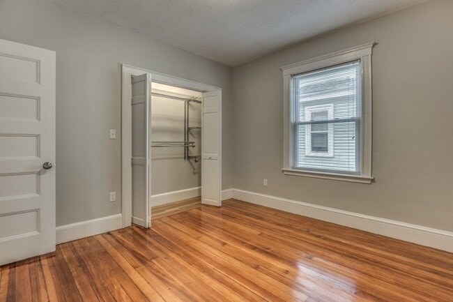 Building Photo - 15 Clementine Park