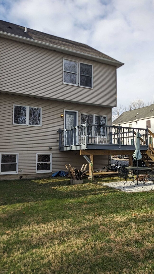 Building Photo - 10 Wells Woods Ln