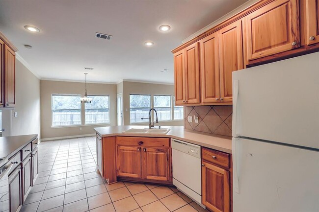 Building Photo - 21501 Boggy Ford Rd