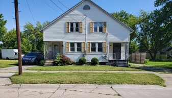 Building Photo - 2411 Hiland St