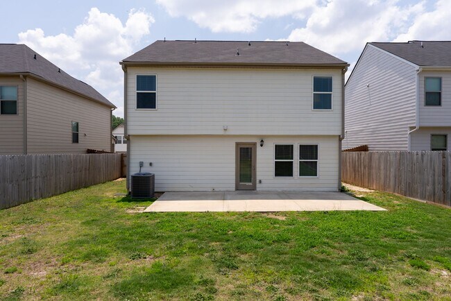 Building Photo - Southgrove