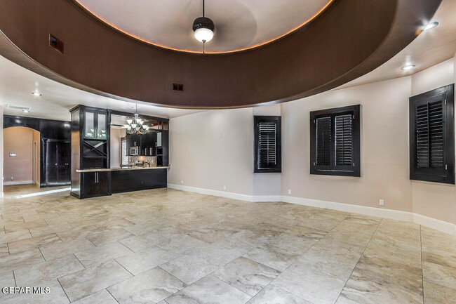 Building Photo - 12800 Cozy Cove Ave