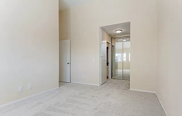 Building Photo - 4435 Nobel Dr