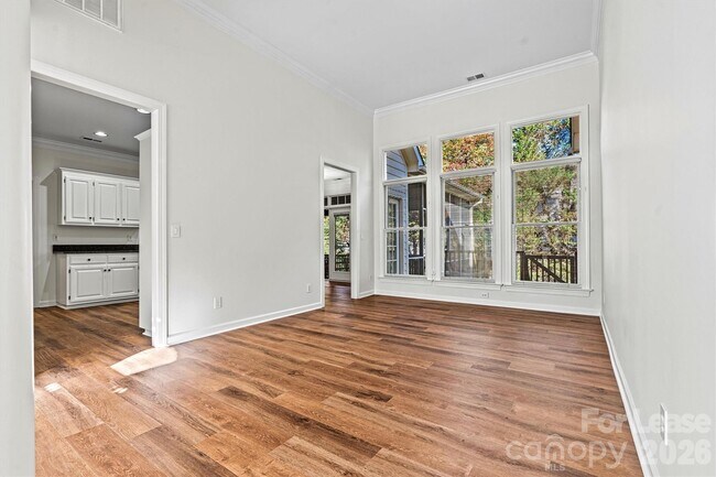 Building Photo - 8937 McDiarmid Ln