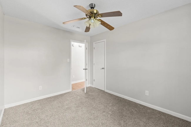 Building Photo - Nice home for rent.