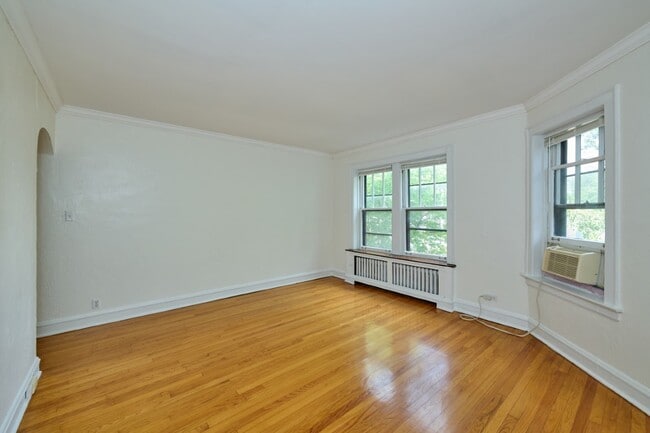 Building Photo - 1112 Grove St