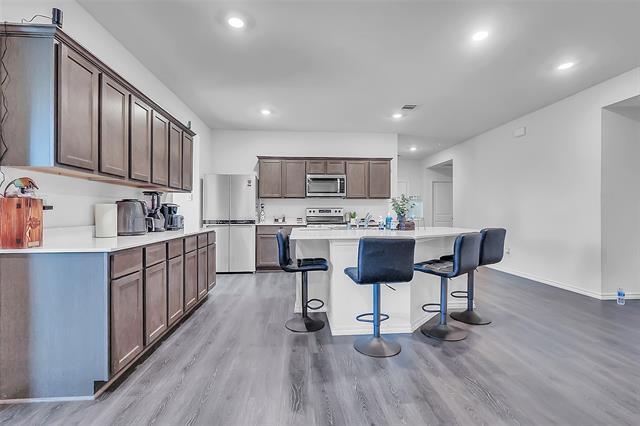 Building Photo - 1208 Community Way