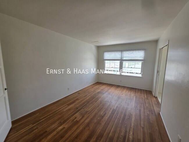 Building Photo - 311 Bay Shore Ave