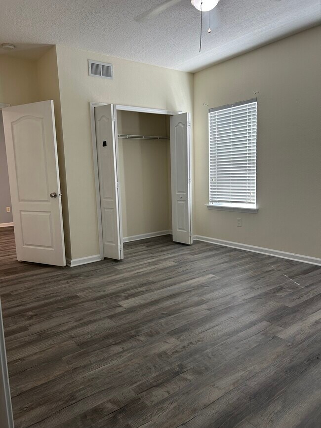 Building Photo - 4991 Key Lime Dr