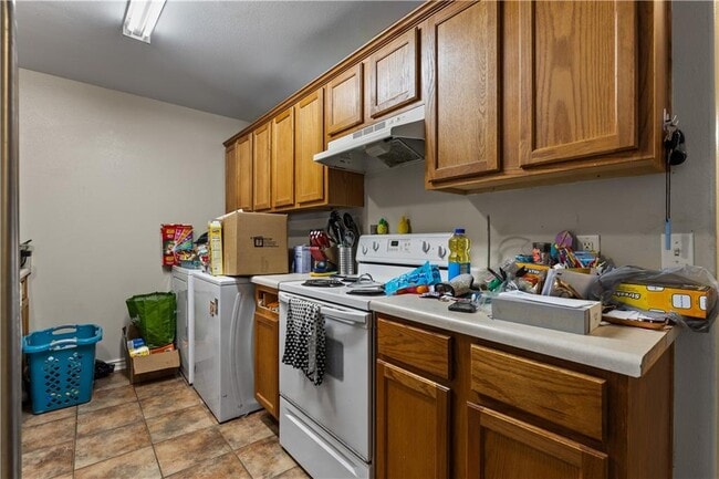 Building Photo - 258 Graystone Cir