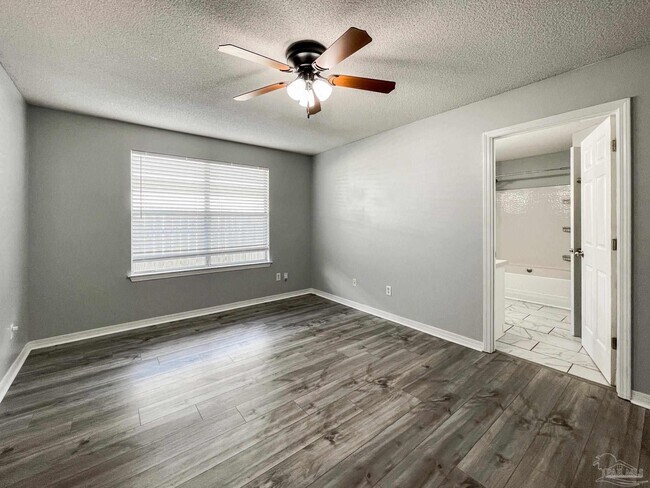 Building Photo - 209 Staysail St