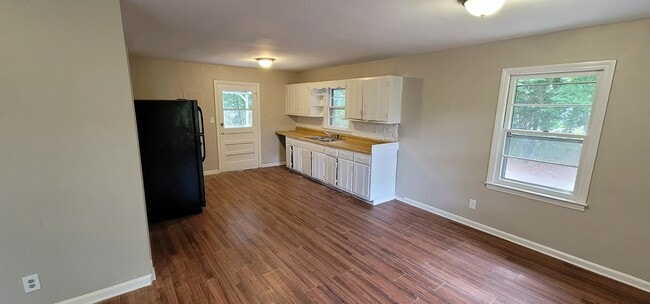 Building Photo - 4267 Chamblee Tucker Rd