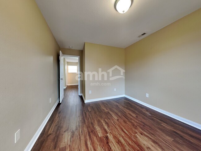 Building Photo - 4704 Ashfield Dr