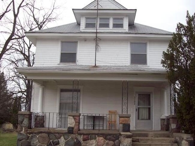 Building Photo - 3102 Francis St