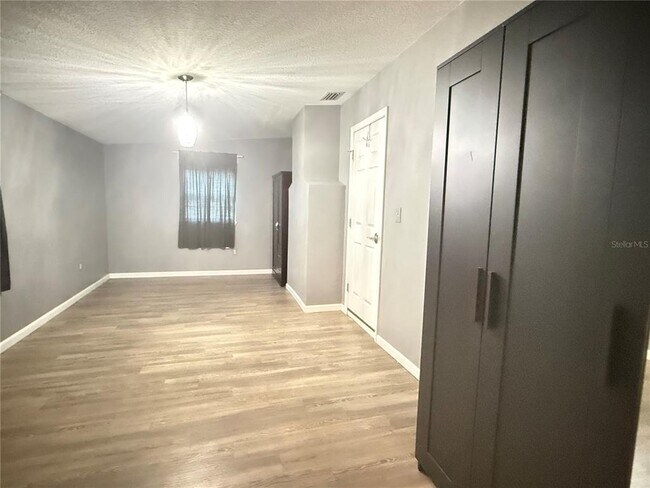 Building Photo - 644 Indiana St