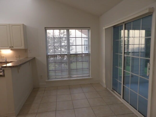 Building Photo - 5040 Capulet Cir