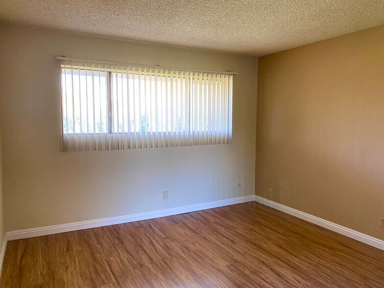 Building Photo - 5444 Sepulveda Blvd