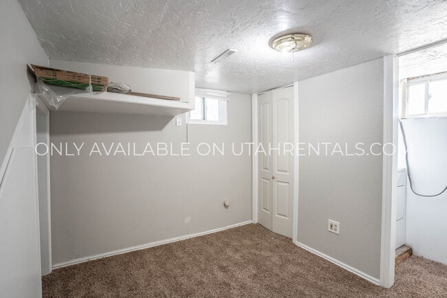 Building Photo - 1815 Sandhill Rd