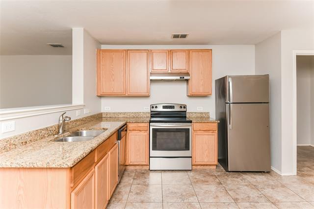 Building Photo - 1601 Queens Brook Ln