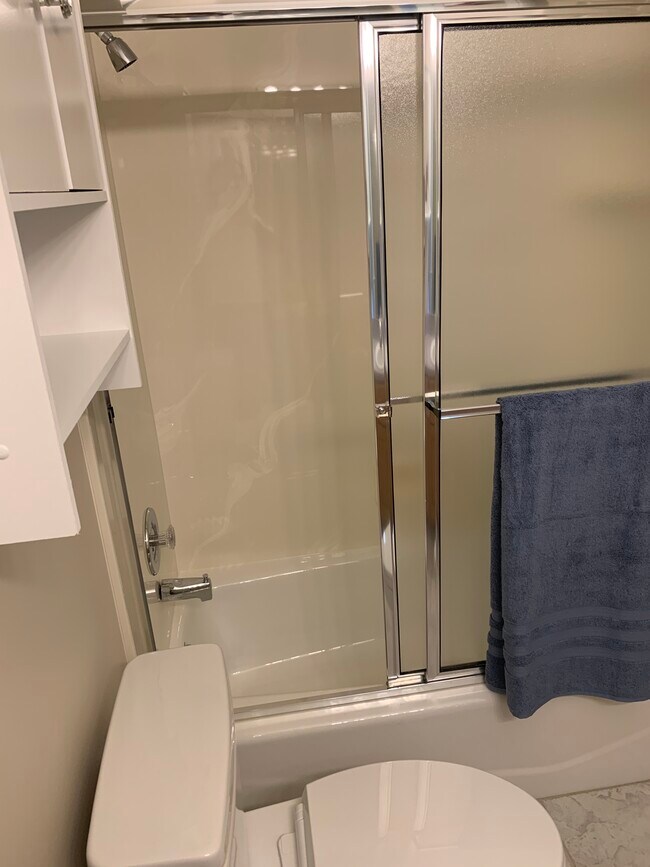 Building Photo - 325 E 100 S