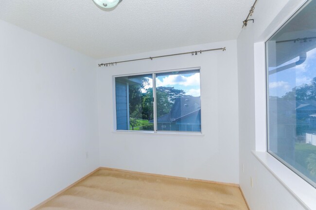 Building Photo - Hillsdale4 Mililani Mauka Town House- Upst...