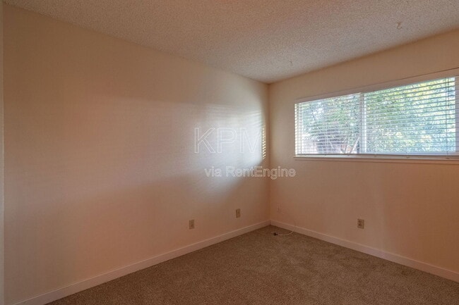 Building Photo - 422 Felton Way