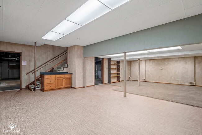 Building Photo - 509 Apollo Dr