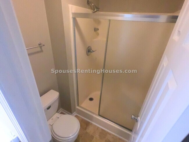 Building Photo - 7648 Camberwood Dr