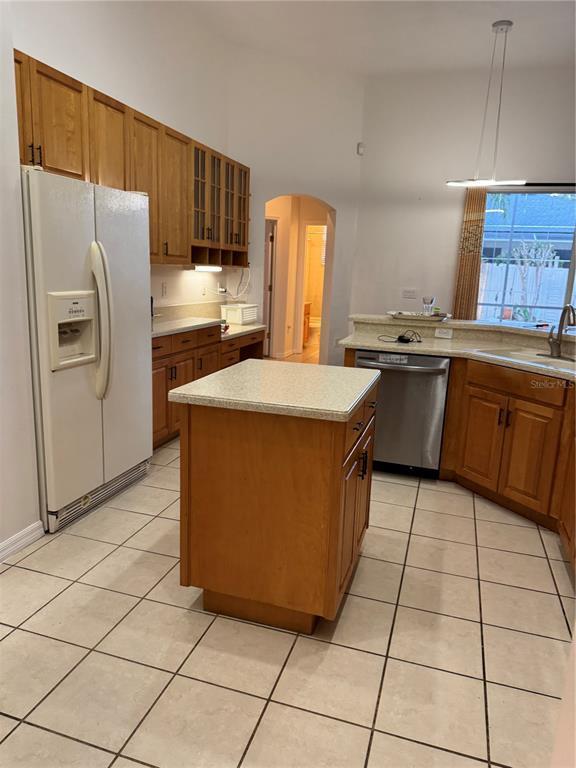 Building Photo - 10209 Shadow Branch Dr