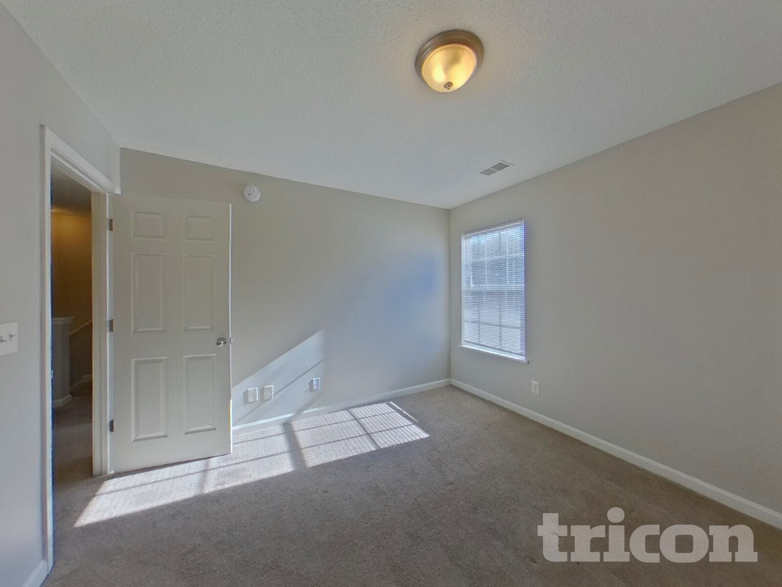 Building Photo - 482 Fox Trot Dr